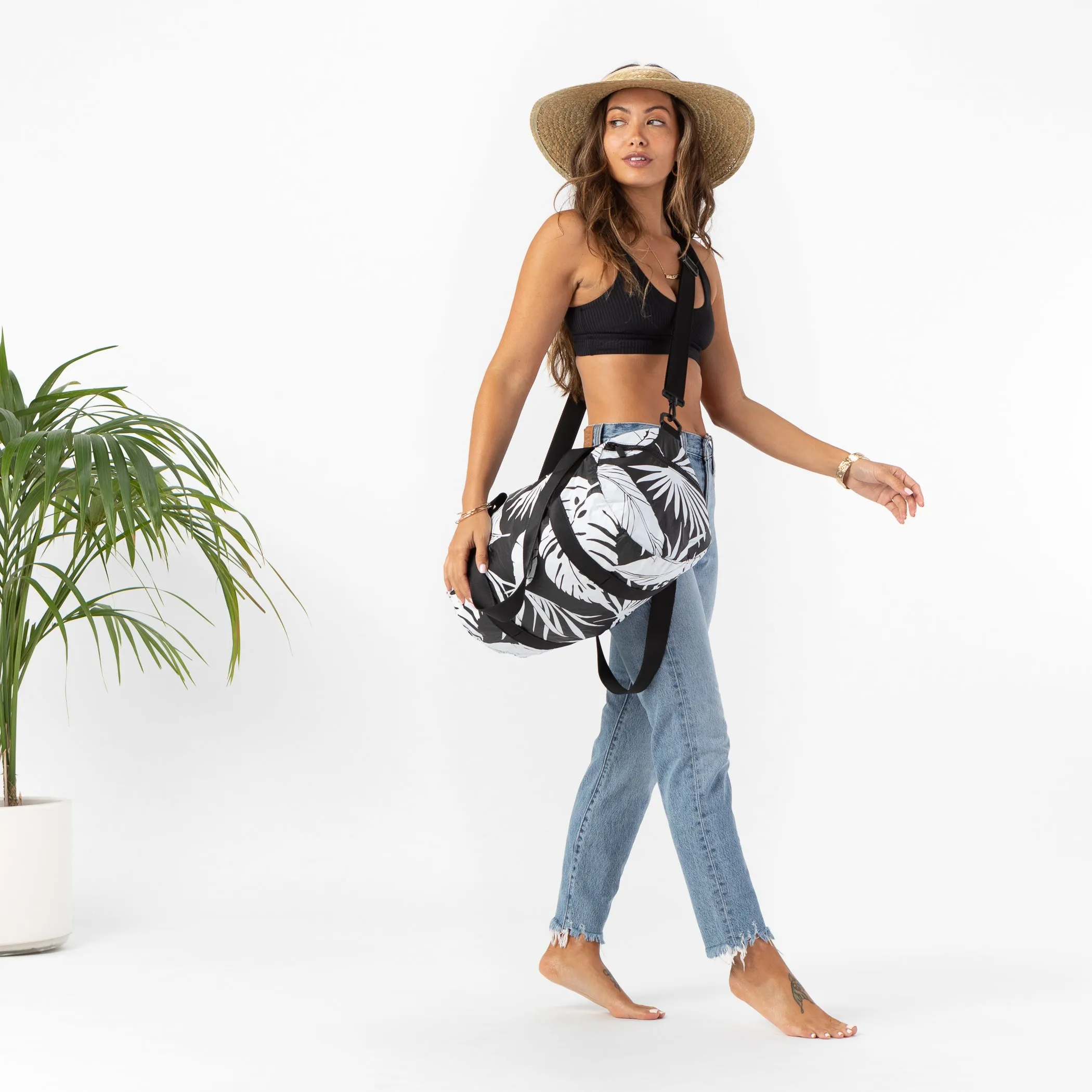 Le Palm Duffle / White & Black