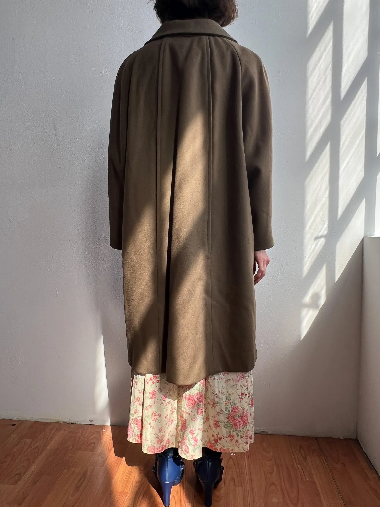 Olive Collared Wool Overcoat (L)