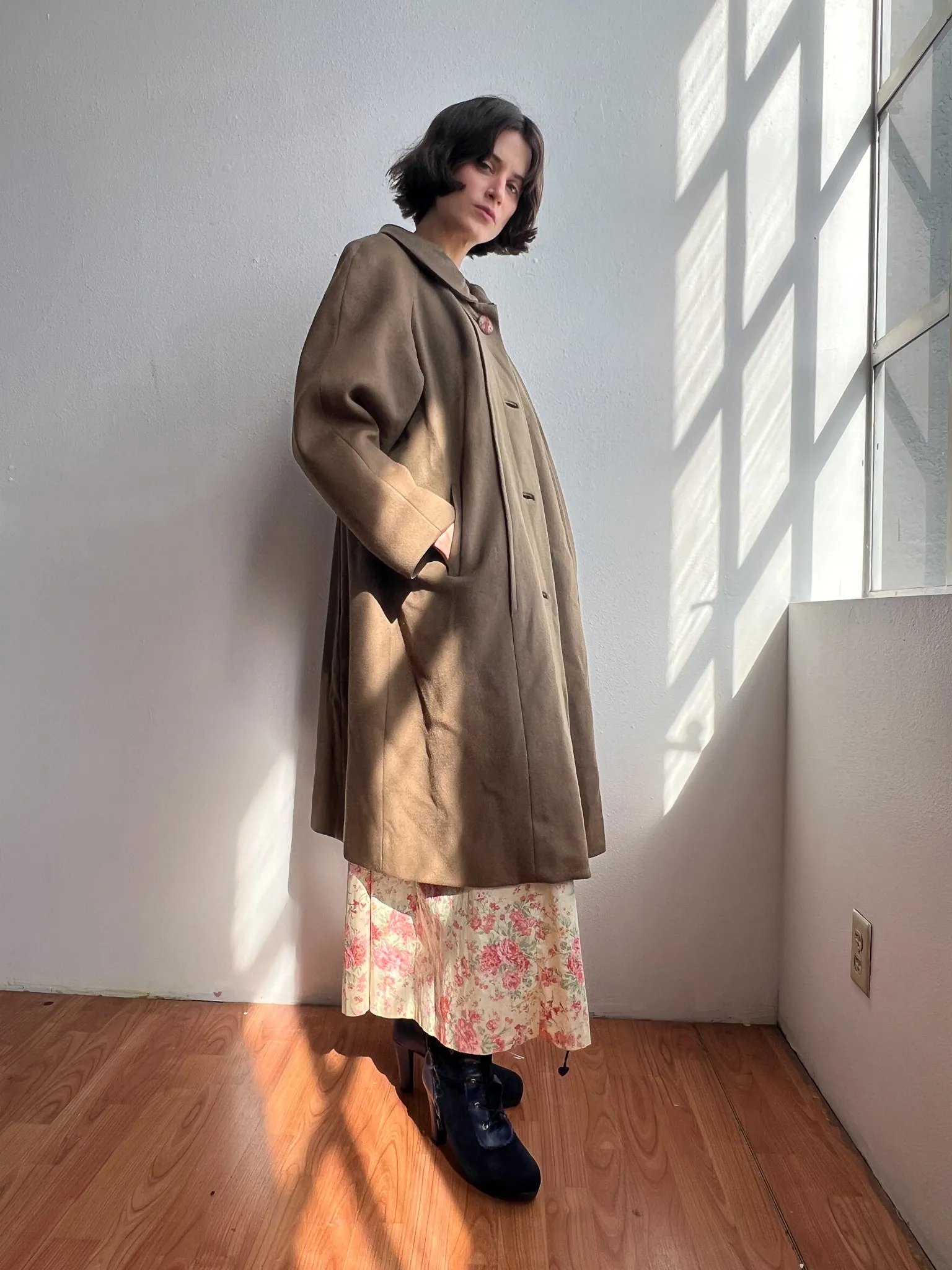 Olive Collared Wool Overcoat (L)