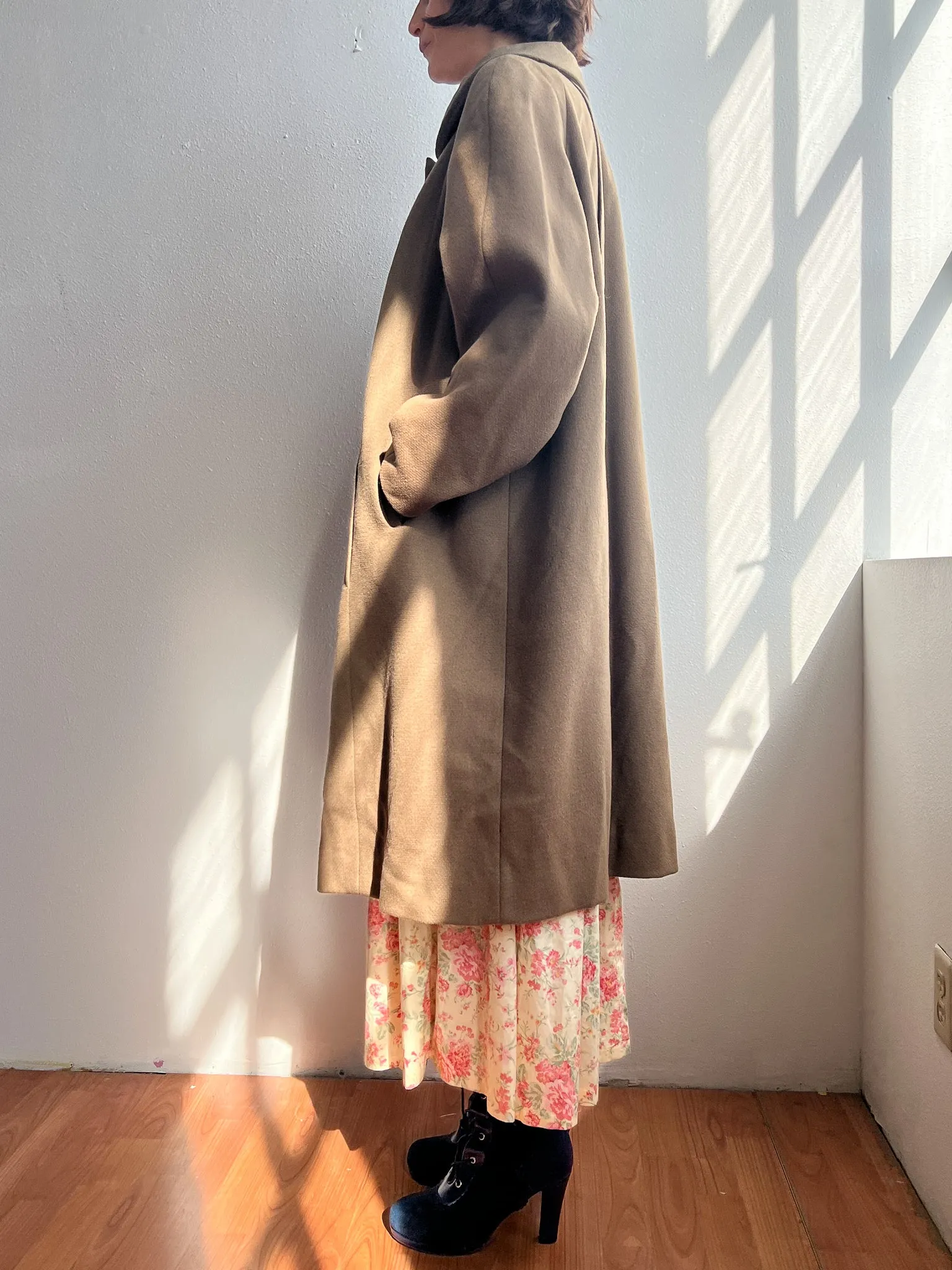 Olive Collared Wool Overcoat (L)